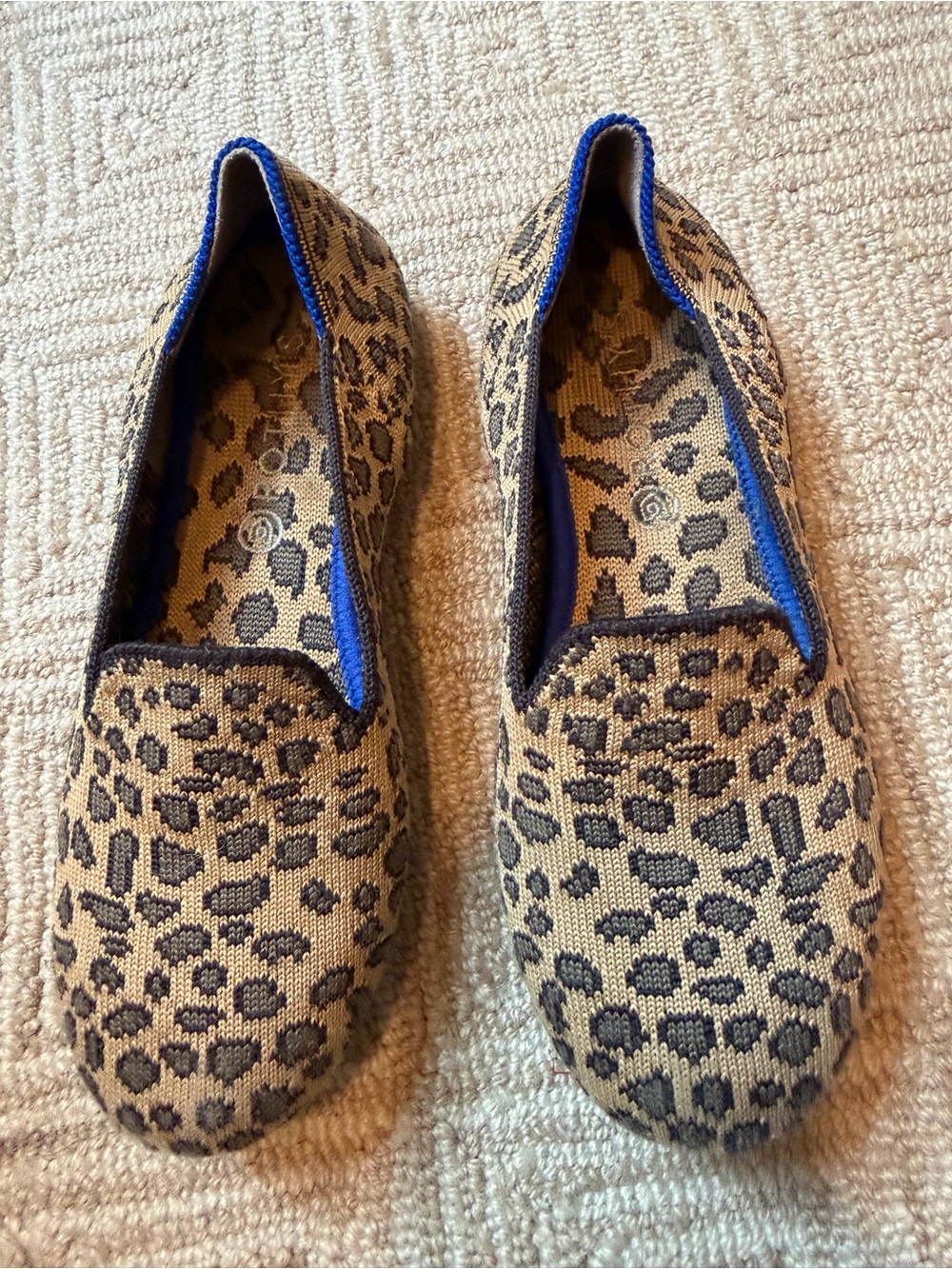 Rothy’s Leopard Print Girl’s Slip-OnFlats in Tan and Black - size 1